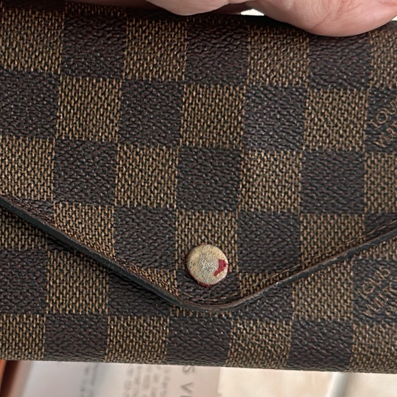 Louis Vuitton Wallet - Picture 6 of 12